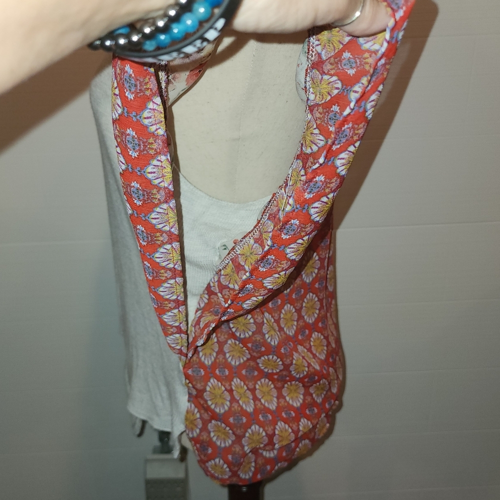 Hummingbird Floral and Gray Blouse - Picture 6 of 12